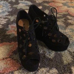 Black Soda Platform Cutout Wedges 6.5
